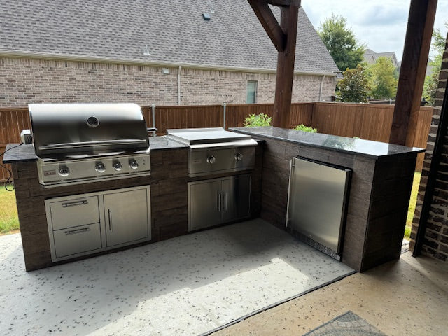 6' Traditional /LTE Grill Island
